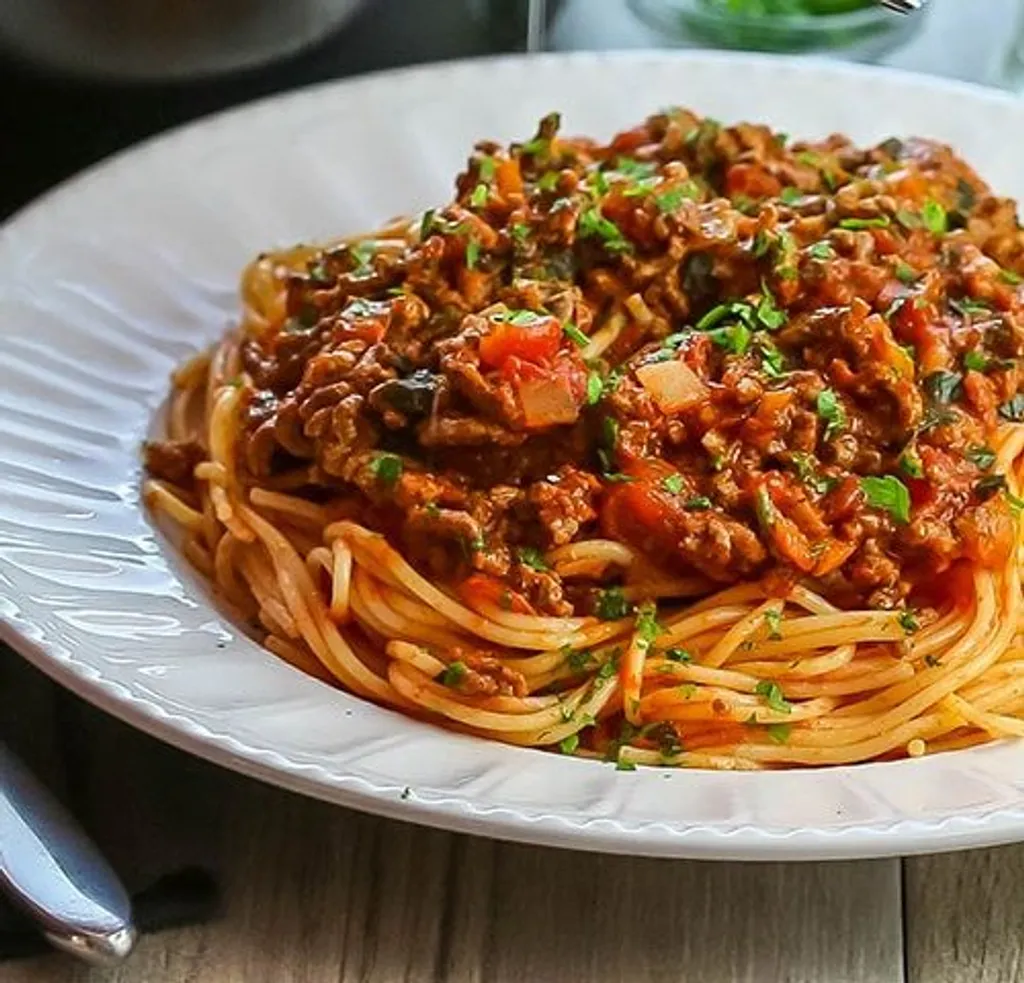 /images/restaurants/eskina-spaghetti-bolognese.jpg