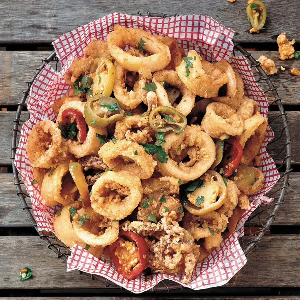 /images/restaurants/red-tomato-seafood-calamari.jpg