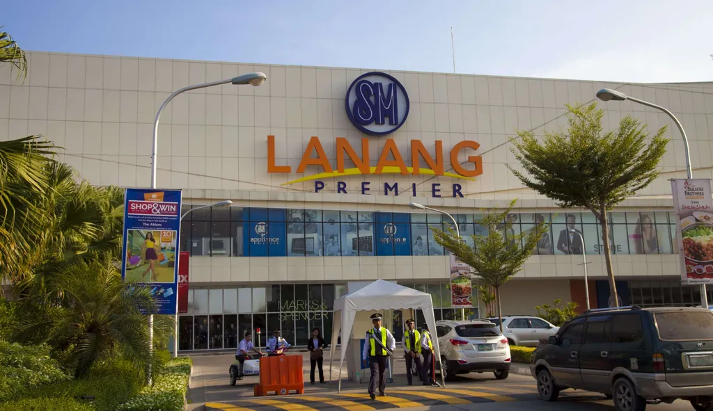 SM Lanang Premier