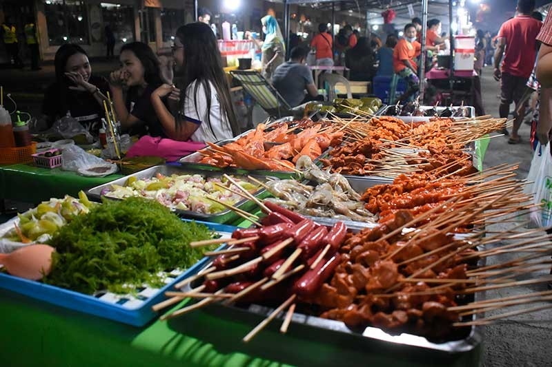 Roxas Night Market